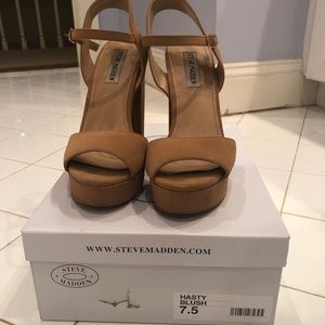 Steve Madden Women's Hasty Blush Platform Size 7.5